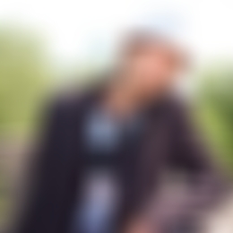 Пара, пригласим девушку для постоянных встреч Пара, пригласим девушку для постоянных встреч